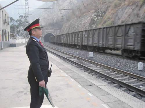 了解鐵路上的五大系統(tǒng)，車，機(jī)，工，電，輛崗位工作