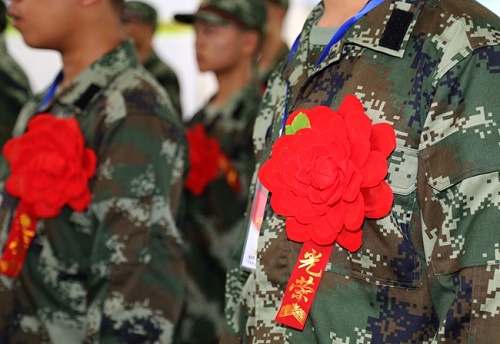 石家莊東華鐵路學(xué)校學(xué)生去當(dāng)兵保留學(xué)籍嗎？