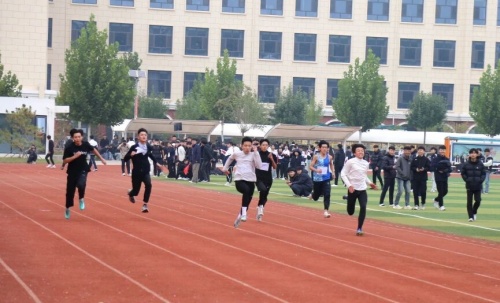 2026年石家莊東華鐵路學(xué)校卡分嗎？